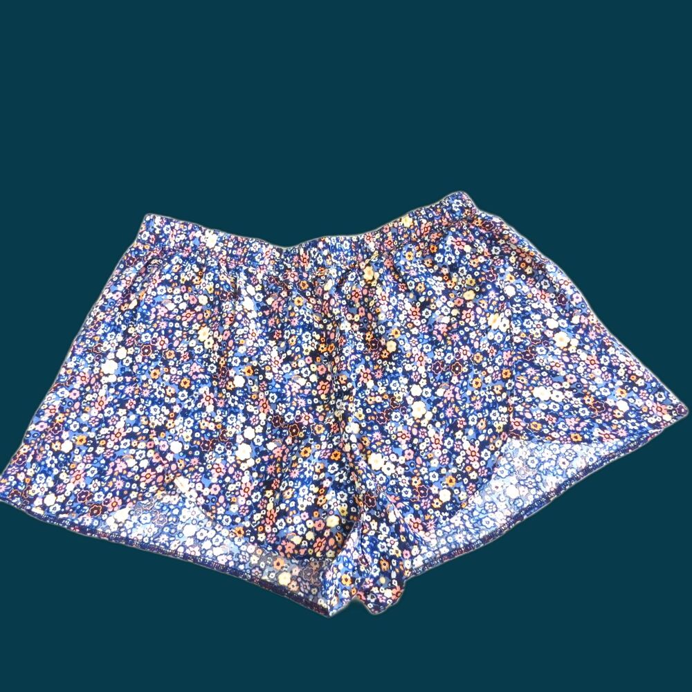 Hollister Ditsy Micro Floral Wrap Front Style Shorts Coquette Festival L  EUC